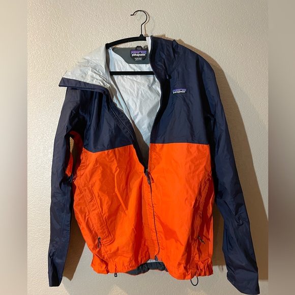 Patagonia Men's Vibrant Orange and Navy Hooded Rain Jacket - Picture 1 of 5